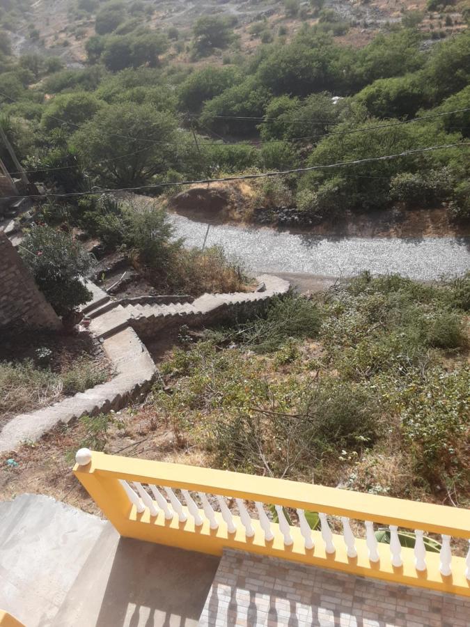 Casa Familiar Por Do Sol Bed & Breakfast Ribeira Grande Екстериор снимка