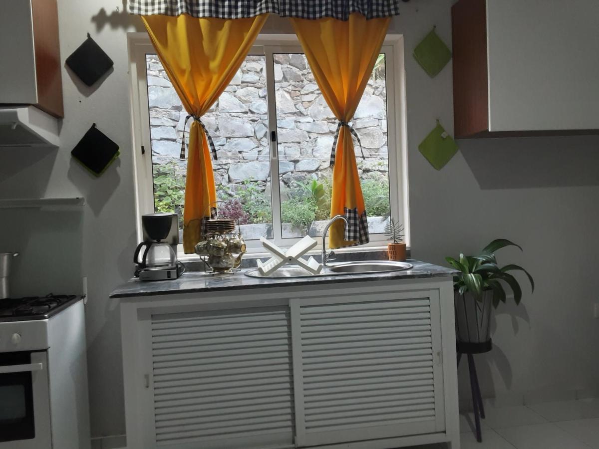 Casa Familiar Por Do Sol Bed & Breakfast Ribeira Grande Екстериор снимка