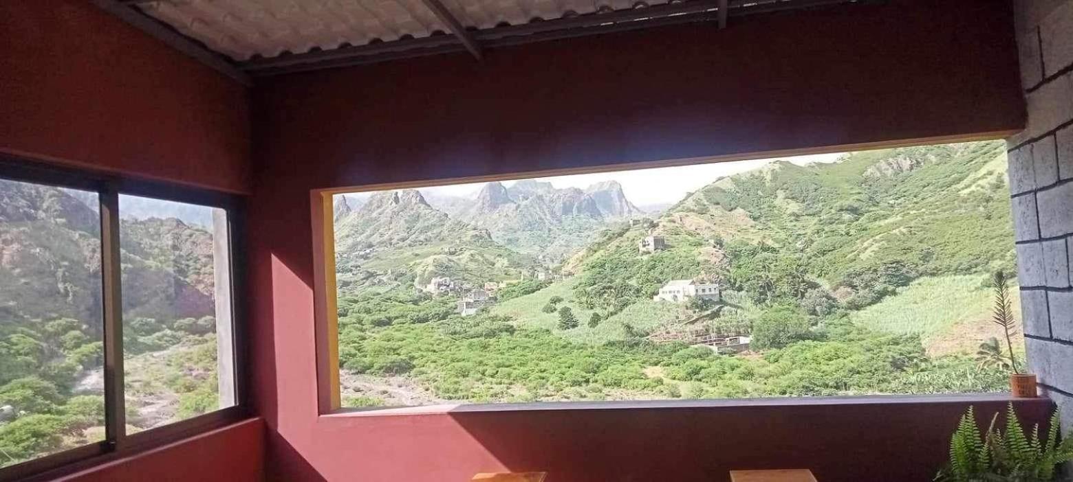 Casa Familiar Por Do Sol Bed & Breakfast Ribeira Grande Екстериор снимка
